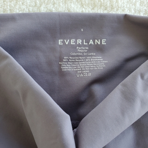 EVERLANE PERFORM Leggings Lilac - Picture 5 of 6